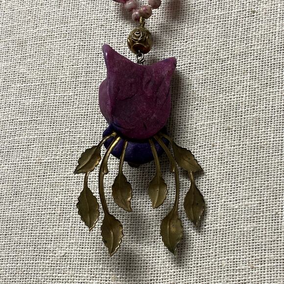 Vintage Purple Cat Pendant Brass Leaf Beaded Necklace - Picture 10 of 10